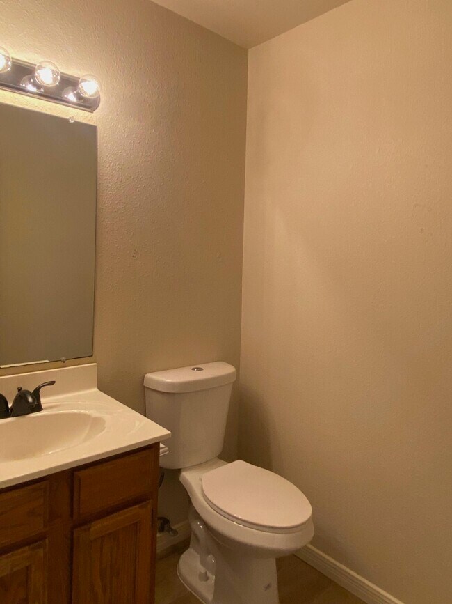 Building Photo - 12385 Paseo Alegre Dr