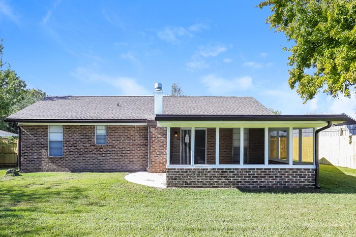 Building Photo - 2386 Dundee Ct E