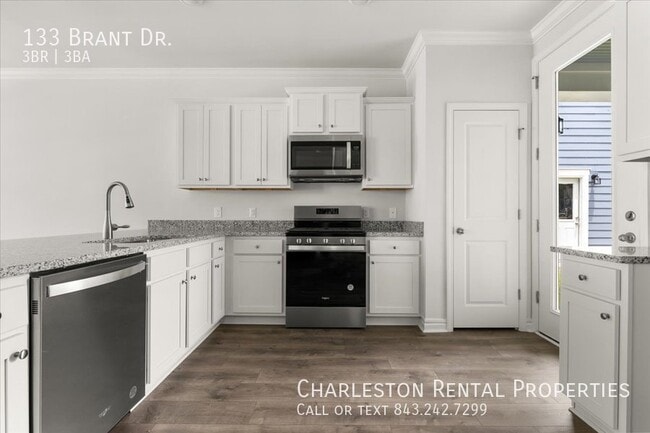 Building Photo - 133 Brant Drive