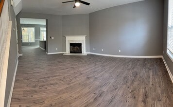 Building Photo - Complete BRAND NEW Renovation 3 Bed/2.5 Bath Townhome in Milton GA