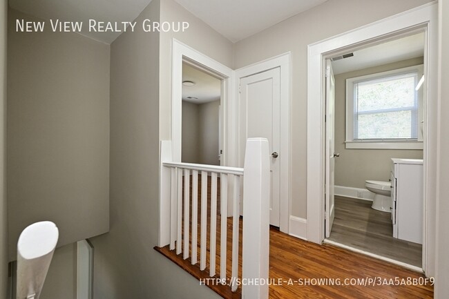 Building Photo - 134 Saluda St