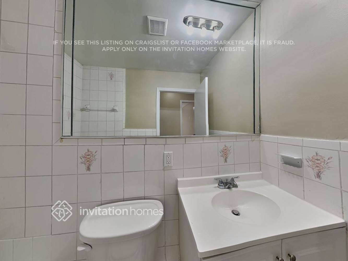 Building Photo - 5790 SW 156th Ct