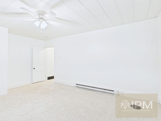 Building Photo - Dallastown School! 3 Bed, 1 Bath Home with Fenced in Yard!