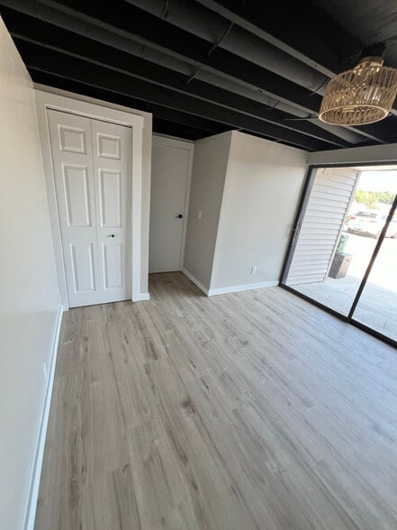 Building Photo - 12060 Mac Dr