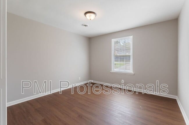 Building Photo - 4912 Leesa Ann Ln