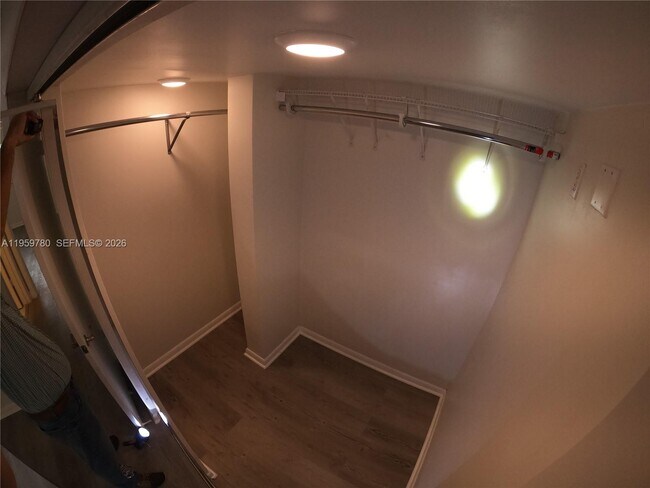 Building Photo - 7908 W 34th Ln