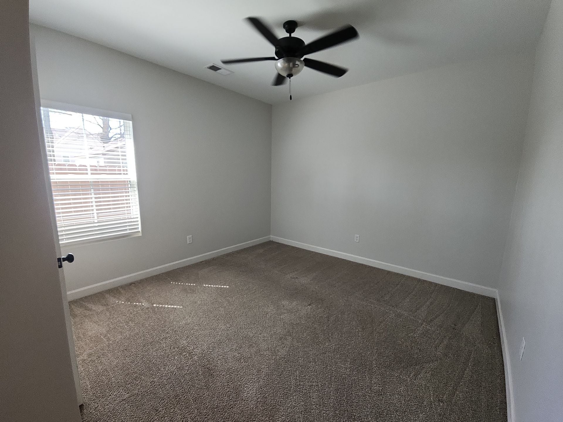 Building Photo - 390 N Liberty St