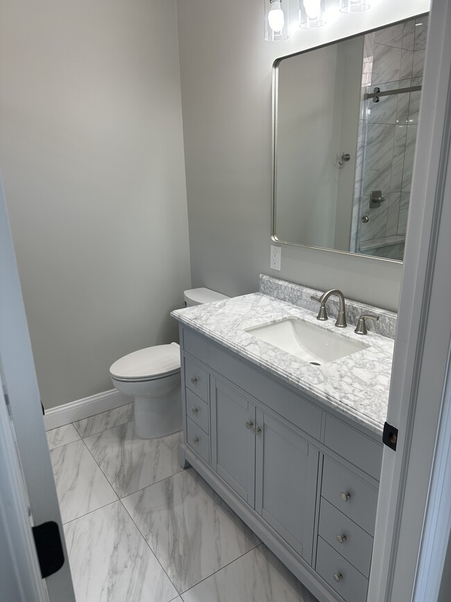 master bath - 431 Broad St