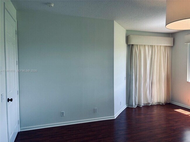Building Photo - 2757 Center Ct Dr