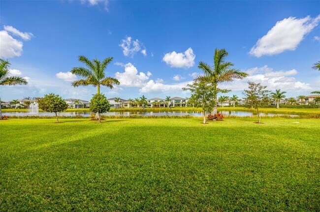 Building Photo - 8551 Swinley Frst Wy