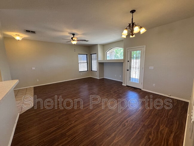 Building Photo - 12913 W Corrine Dr