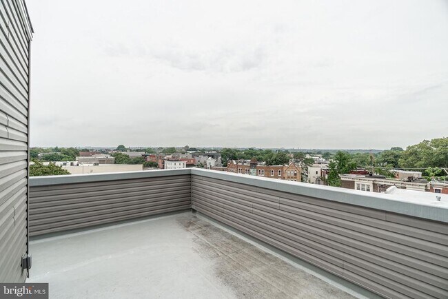 Building Photo - 421 N 39th St