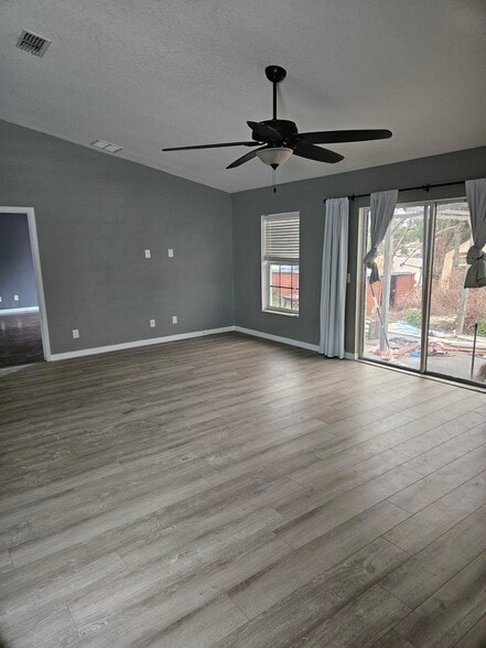 Building Photo - 455 Peter Pan Blvd