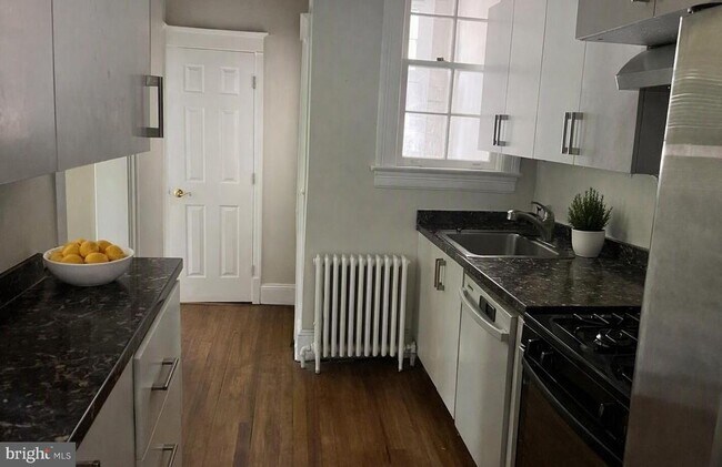 Building Photo - 4218 38th St NW