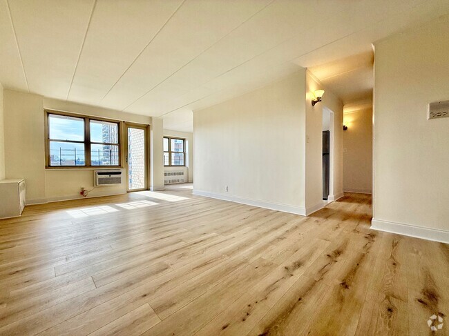 Building Photo - 30 Park Ave