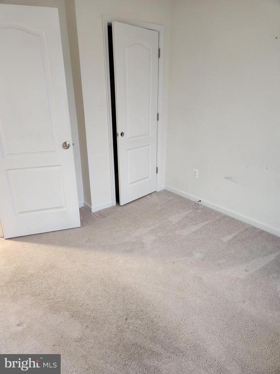 Building Photo - 24 Orch Grn Dr