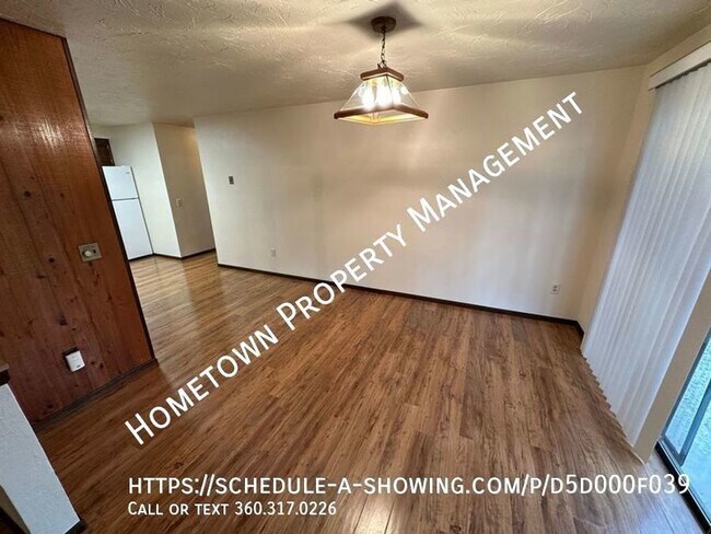 Building Photo - 2 Bedroom 1 Bath Duplex in Hawks Prairie. ...