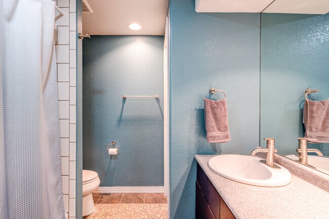 Building Photo - 280 Gold Claim Terrace