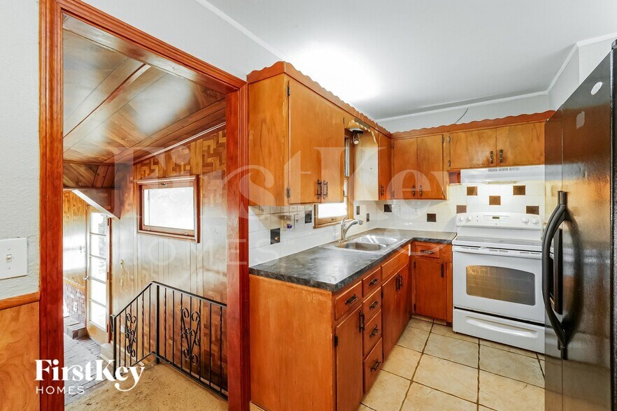 Building Photo - 8305 E 85th Terrace