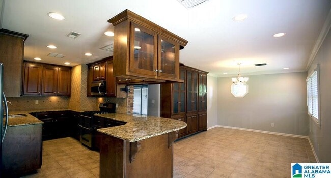 Building Photo - 3828 Arundel Dr