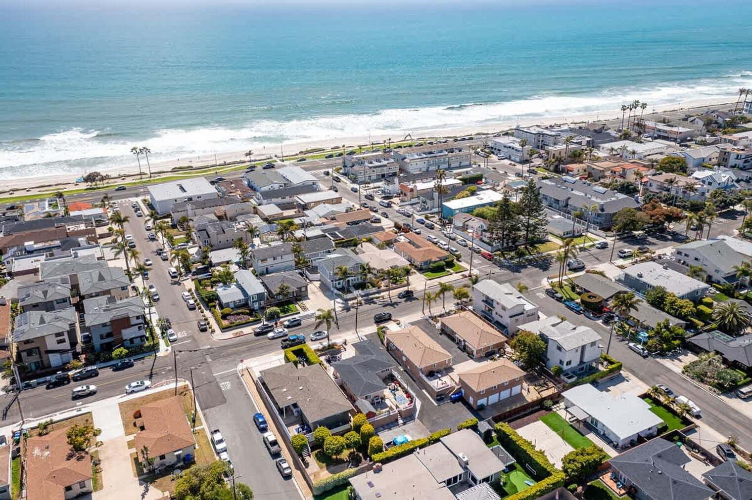 Building Photo - 3840 Carlsbad Blvd