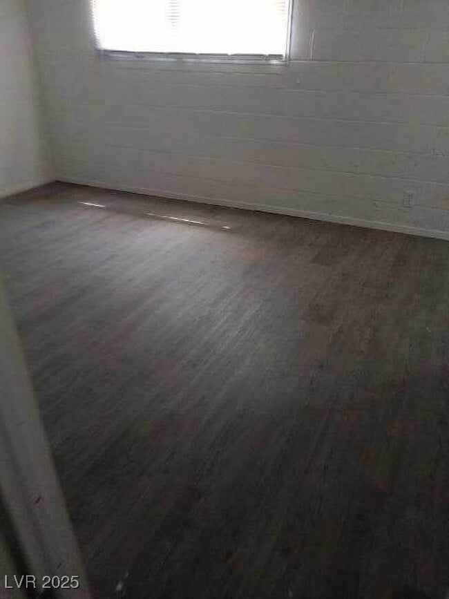 Building Photo - 301 Lance Ave