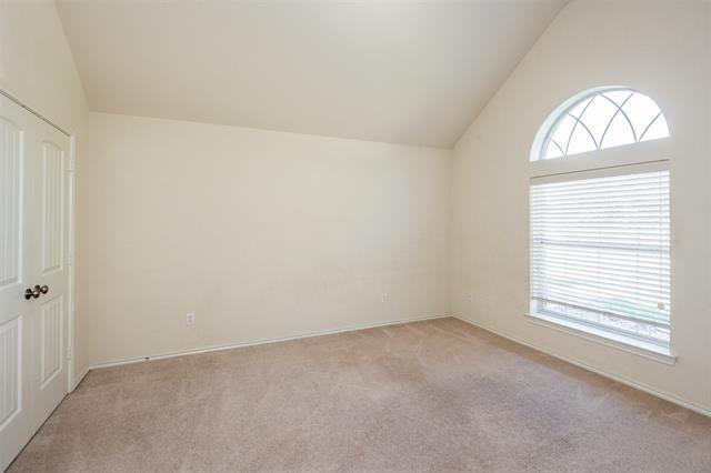 Building Photo - 10913 Golfview Way