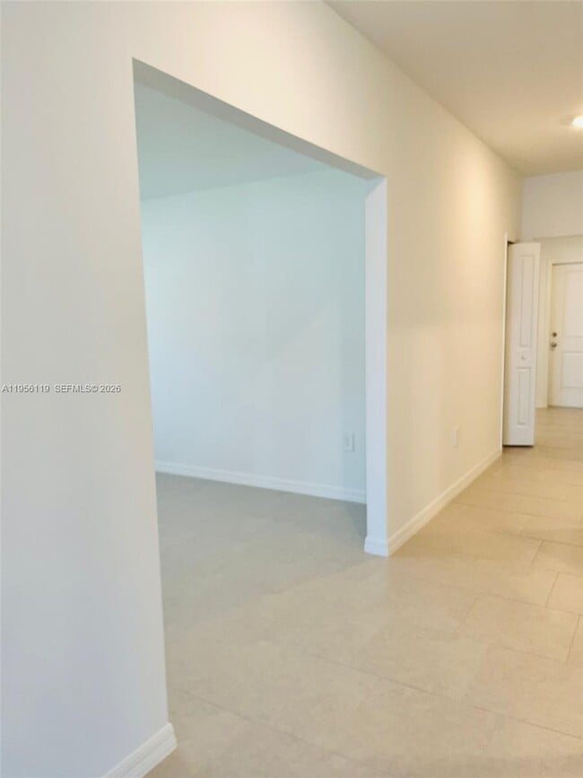 Building Photo - 17603 Paradiso Wy