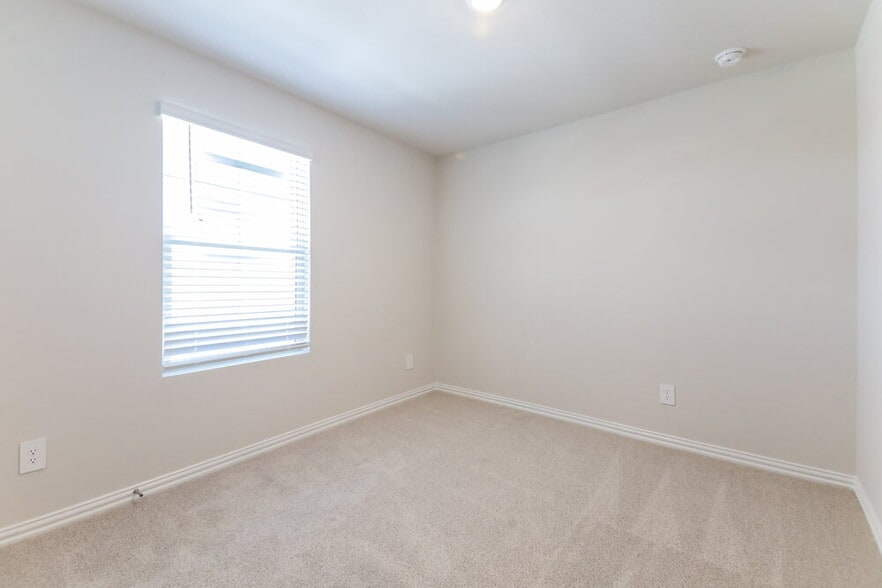 Building Photo - 1408 Bridgestone Dr