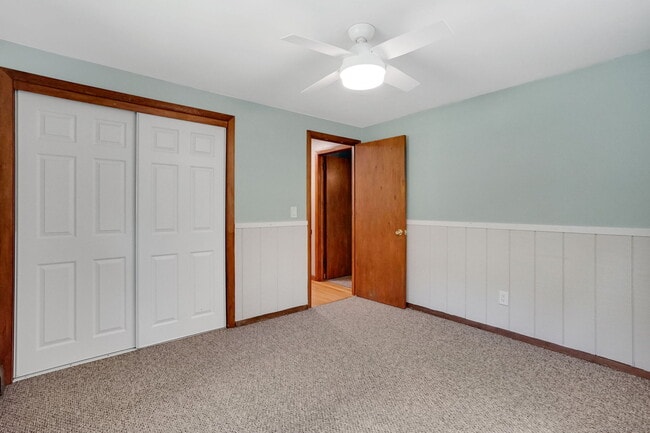 Building Photo - 293 Brainard Rd