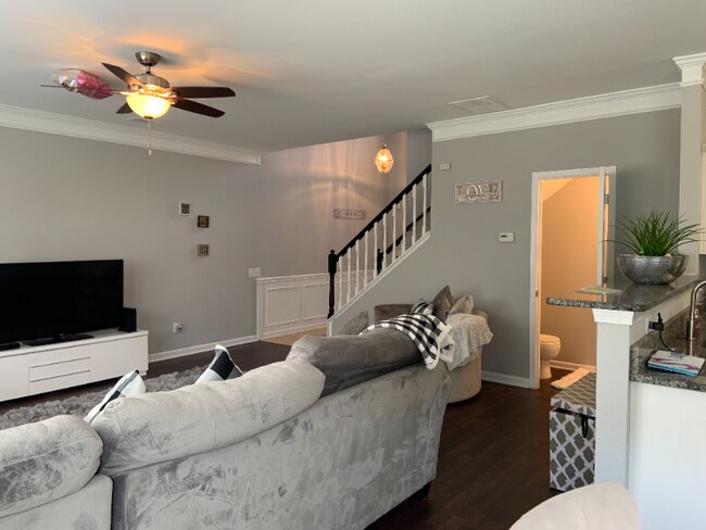 Building Photo - 8165 Kincaid Ct