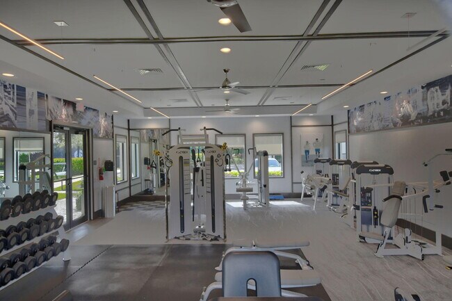 Building Photo - 19886 Meadowside Ln