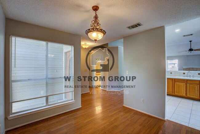 Building Photo - 8533 Brushy Creek Trail