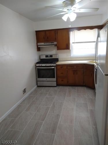 Building Photo - 65 Wolf Pl