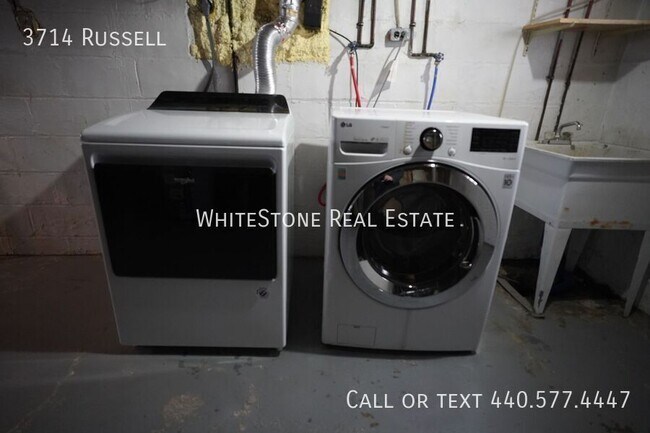 Building Photo - 3714 Russell-