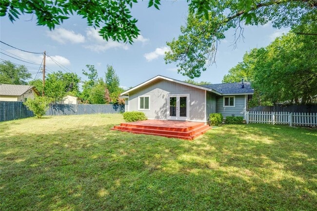 Building Photo - 5402 Chevy Cir
