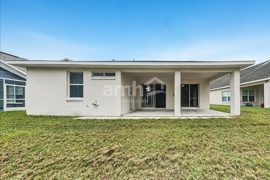Building Photo - 922 Lake Biscayne Way