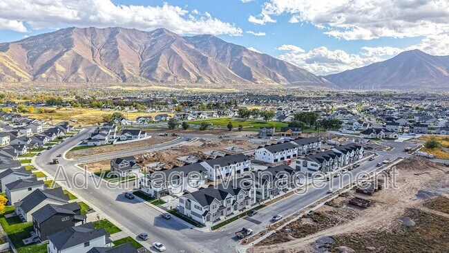 Building Photo - 7 S Moonlit Rd