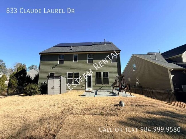 Building Photo - 833 Claude Laurel Dr