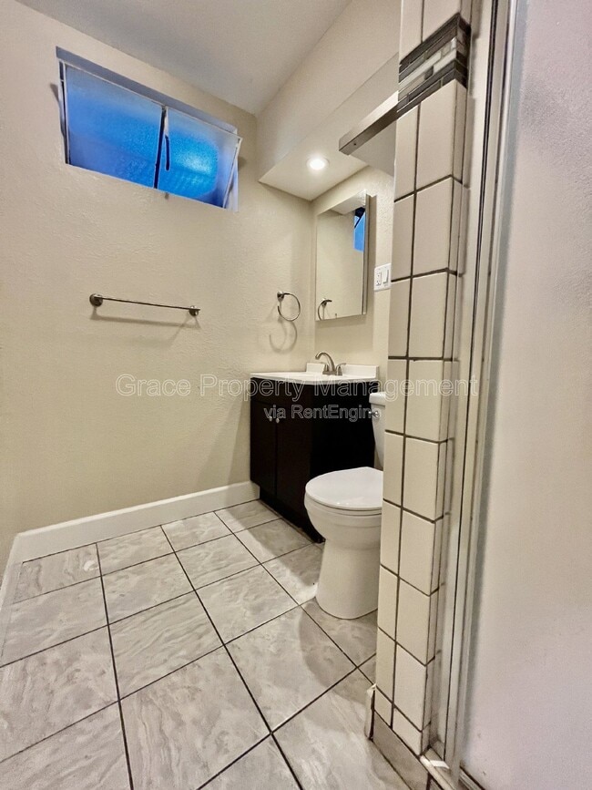 Building Photo - 10758 Ogden St