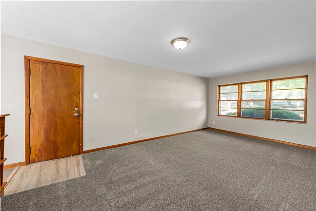 Building Photo - 9986 Northampton Dr