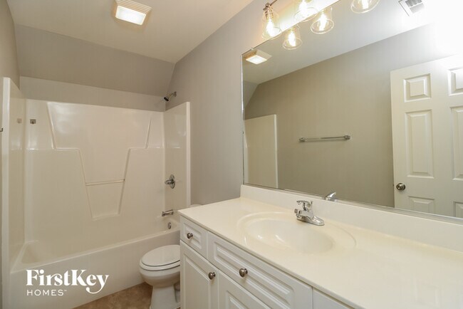 Building Photo - 4831 Diane Ct