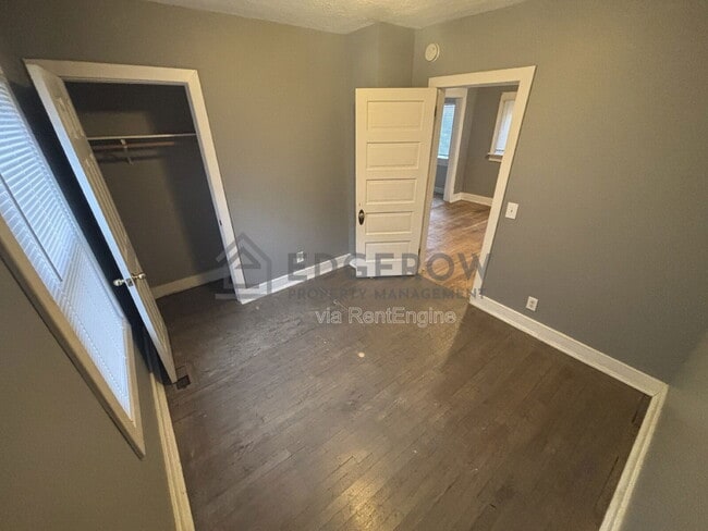 Building Photo - 1520 Quarry Ave NW