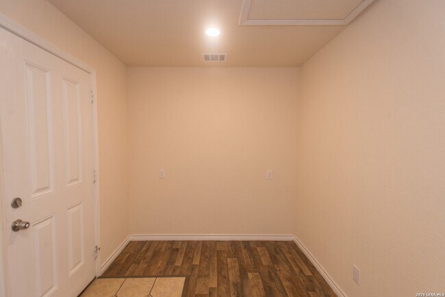 Building Photo - 11622 Obrien Rd