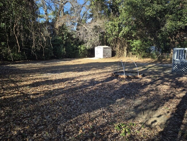 Building Photo - 1120 Wellons Dr