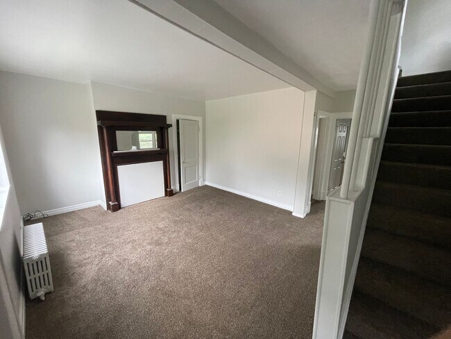 Building Photo - 1630 Rutherford Ave