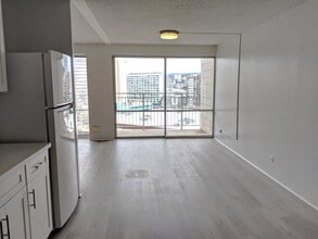 Building Photo - 514N&amp;N