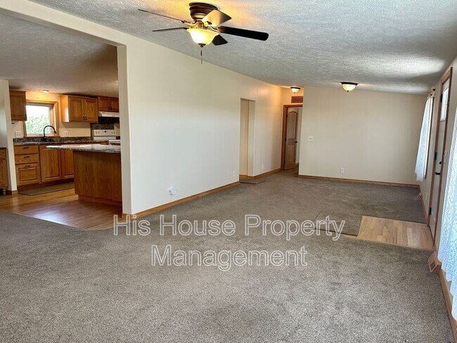 Building Photo - 13515 Weld County Rd 5