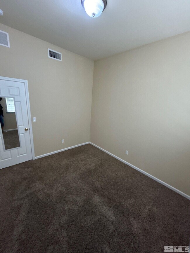 Building Photo - 3746 Deutz Dr
