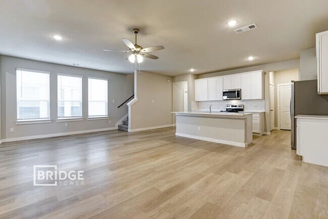 Building Photo - 4217 Tobin Dr